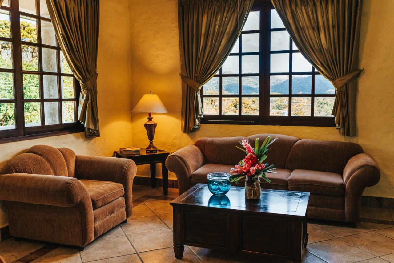 洛斯马达里诺斯精品酒店&Spa El Valle de Anton 外观 照片